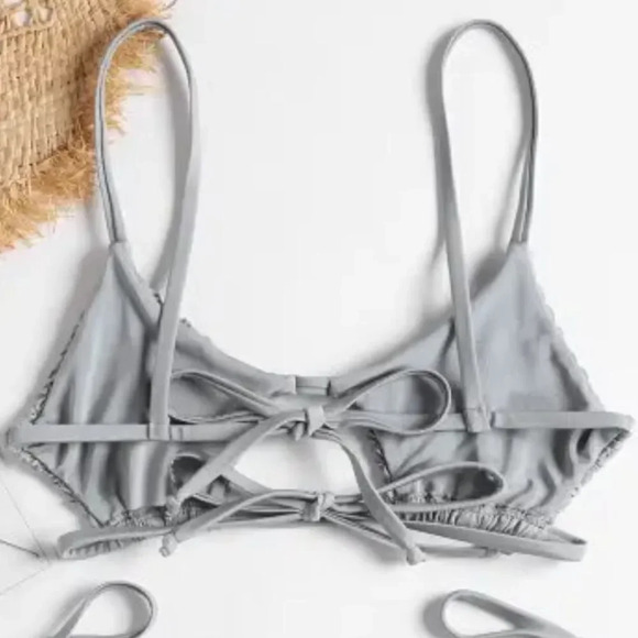 Zaful keyhole smocked string bikini top - Picture 3 of 8